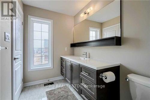 3118 Postridge Drive, Oakville, ON - Indoor Photo Showing Bathroom