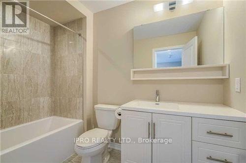 3118 Postridge Drive, Oakville, ON - Indoor Photo Showing Bathroom