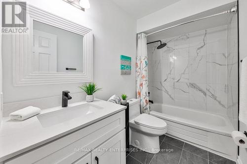 35 - 3050 Orleans Road, Mississauga, ON - Indoor Photo Showing Bathroom