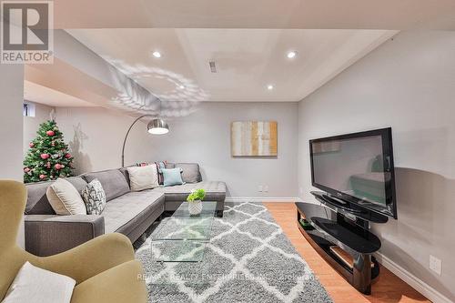 35 - 3050 Orleans Road, Mississauga, ON - Indoor Photo Showing Living Room