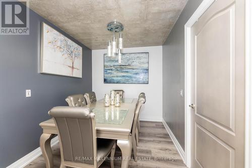 502 - 50 Disera Drive, Vaughan, ON - Indoor Photo Showing Dining Room