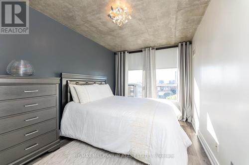 502 - 50 Disera Drive, Vaughan, ON - Indoor Photo Showing Bedroom