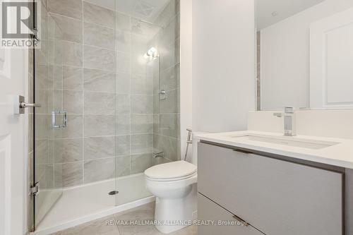 2203 - 36 Elm Drive E, Mississauga, ON - Indoor Photo Showing Bathroom