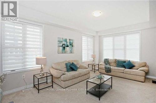 148 Buick Boulevard, Brampton, ON - Indoor Photo Showing Living Room