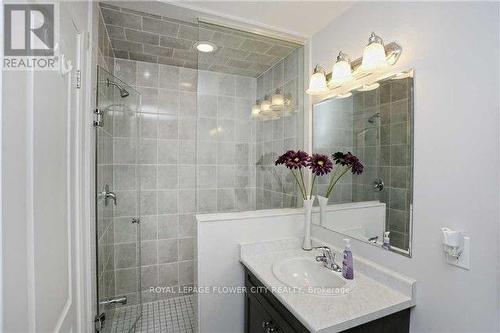 148 Buick Boulevard, Brampton, ON - Indoor Photo Showing Bathroom