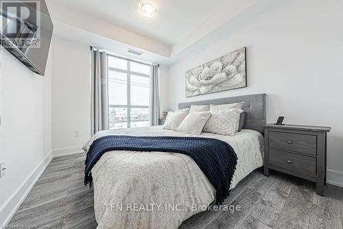 302 - 450 Dundas Street E, Hamilton, ON - Indoor Photo Showing Bedroom