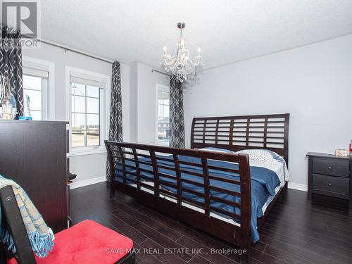 23 Chaumont Drive, Hamilton, ON - Indoor Photo Showing Bedroom