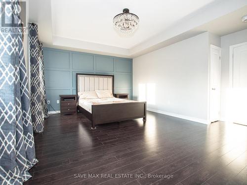 23 Chaumont Drive, Hamilton, ON - Indoor Photo Showing Bedroom