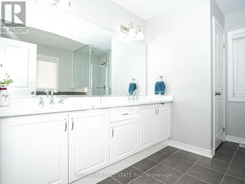 23 Chaumont Drive, Hamilton, ON - Indoor Photo Showing Bathroom