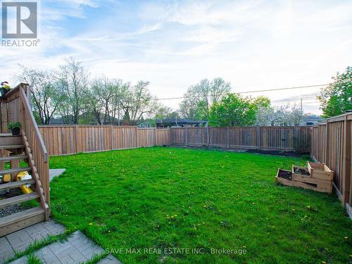 23 Chaumont Drive, Hamilton, ON - Outdoor With Backyard