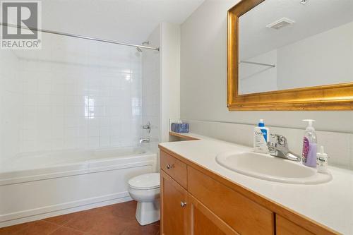 2101, 303 Arbour Crest Drive Nw, Calgary, AB - Indoor Photo Showing Bathroom