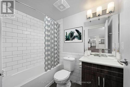 38 - 33 Burns Drive, Guelph, ON - Indoor Photo Showing Bathroom