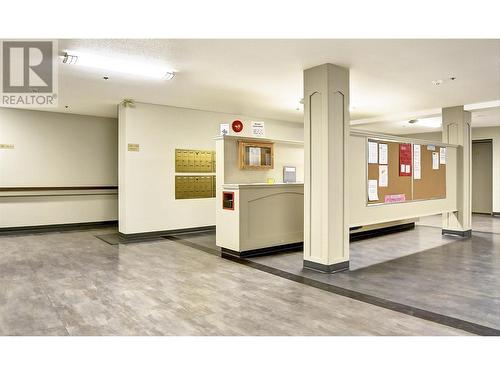 Mailbox and Parcel Collection Area - 1045 Sutherland Avenue Unit# 302, Kelowna, BC - Indoor