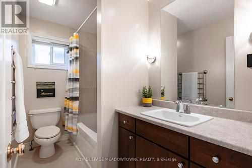 8 Cranmore Court, Brampton, ON - Indoor Photo Showing Bathroom