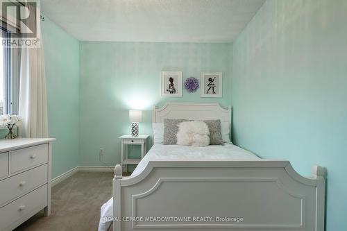 8 Cranmore Court, Brampton, ON - Indoor Photo Showing Bedroom