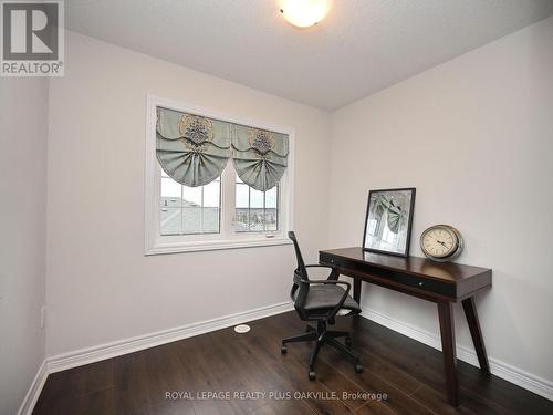 90 - 2280 Baronwood Drive, Oakville, ON - Indoor Photo Showing Other Room