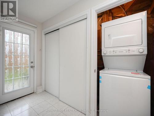 90 - 2280 Baronwood Drive, Oakville, ON - Indoor Photo Showing Laundry Room