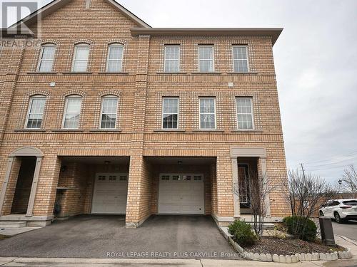 90 - 2280 Baronwood Drive, Oakville, ON - Outdoor