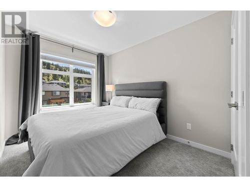 Upper Floor Bedroom - 1951 Qu'Appelle Boulevard Unit# 115, Kamloops, BC - Indoor Photo Showing Bedroom