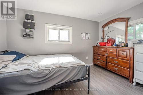 1376 13 Line N, Oro-Medonte, ON - Indoor Photo Showing Bedroom