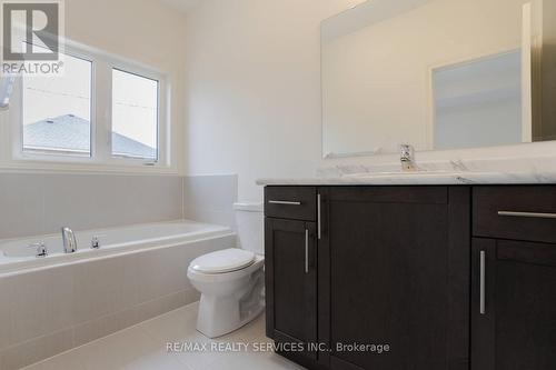 18 Truffle Court, Brampton, ON - Indoor Photo Showing Bathroom