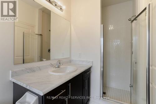 18 Truffle Court, Brampton, ON - Indoor Photo Showing Bathroom