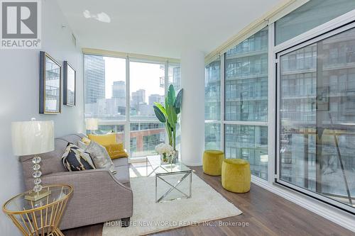 1002 - 45 Charles Street E, Toronto, ON - Indoor