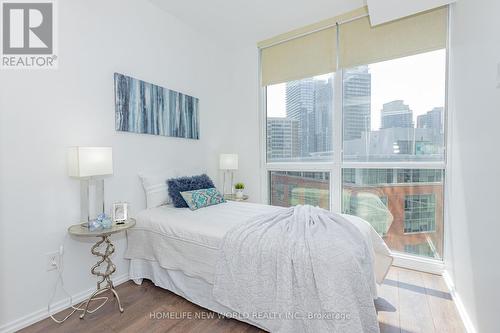 1002 - 45 Charles Street E, Toronto, ON - Indoor Photo Showing Bedroom