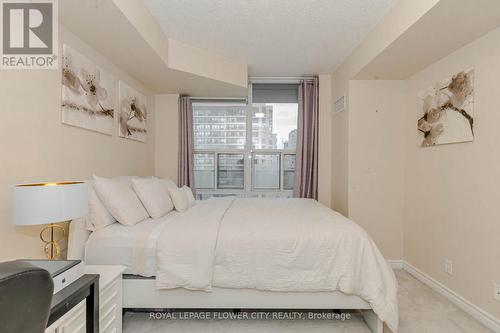 1607 - 1 Elm Drive, Mississauga, ON - Indoor Photo Showing Bedroom