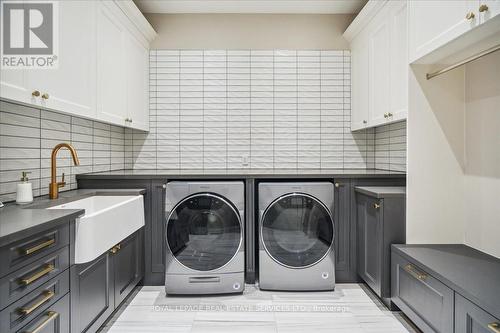 3272 Post Road, Oakville, ON - Indoor Photo Showing Laundry Room