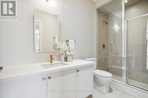 3272 Post Road, Oakville, ON - Indoor Photo Showing Bathroom