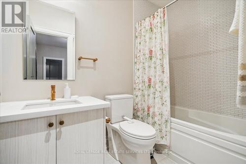 3272 Post Road, Oakville, ON - Indoor Photo Showing Bathroom