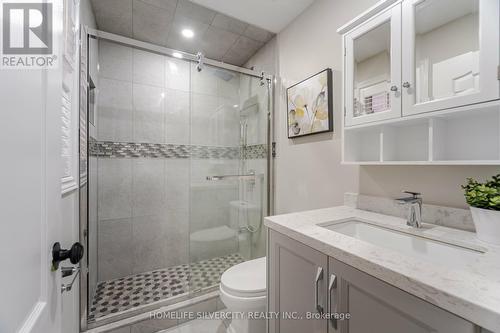 35 Niceview Drive, Brampton, ON - Indoor Photo Showing Bathroom