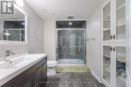 35 Niceview Drive, Brampton, ON - Indoor Photo Showing Bathroom