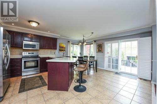 80 Penbridge Circle, Brampton, ON - Indoor Photo Showing Kitchen