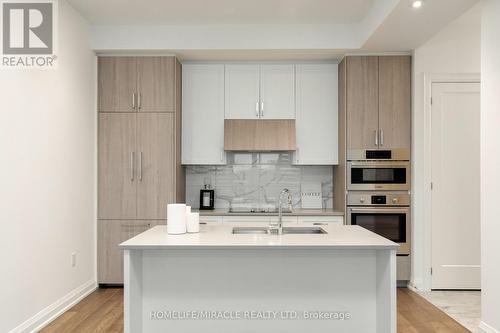 605 - 42 Mill Street, Halton Hills, ON - Indoor Photo Showing Kitchen