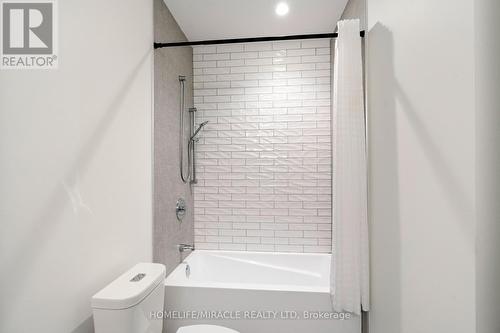 605 - 42 Mill Street, Halton Hills, ON - Indoor Photo Showing Bathroom