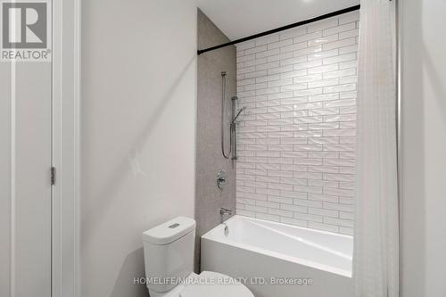 605 - 42 Mill Street, Halton Hills, ON - Indoor Photo Showing Bathroom