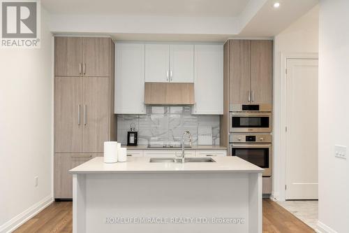 605 - 42 Mill Street, Halton Hills, ON - Indoor Photo Showing Kitchen