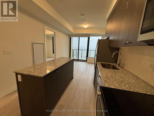 308 - 1415 Dundas Street E, Oakville, ON - Indoor Photo Showing Kitchen