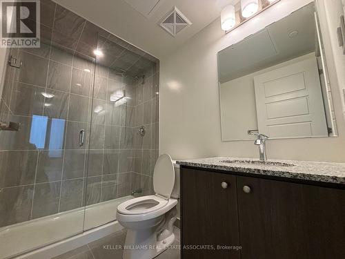 308 - 1415 Dundas Street E, Oakville, ON - Indoor Photo Showing Bathroom