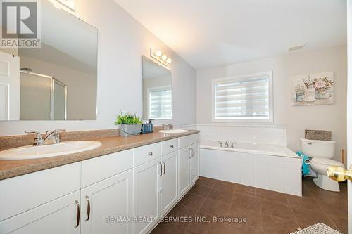 54 Wardlaw Avenue, Orangeville, ON - Indoor Photo Showing Bathroom