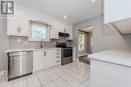 58 Parkview Drive, Orangeville, ON - Indoor Photo Showing Kitchen