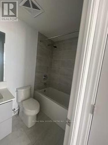 3501 - 36 Elm Drive W, Mississauga, ON - Indoor Photo Showing Bathroom