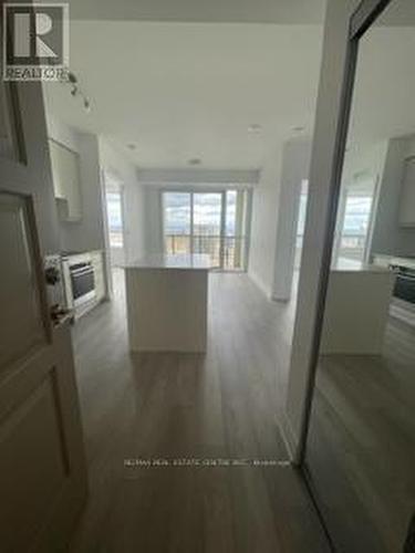 3501 - 36 Elm Drive W, Mississauga, ON - Indoor Photo Showing Other Room