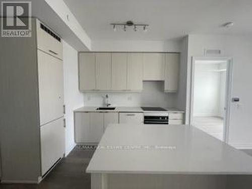 3501 - 36 Elm Drive W, Mississauga, ON - Indoor Photo Showing Kitchen