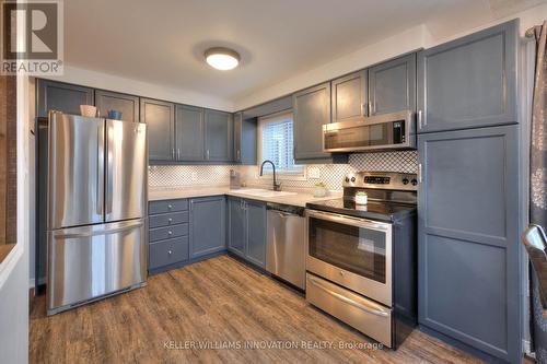 167 Pine Martin Crescent, Kitchener, ON - Indoor Photo Showing Kitchen With Stainless Steel Kitchen