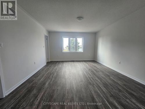 1534 Wheatcroft Drive, Oshawa, ON - Indoor Photo Showing Other Room