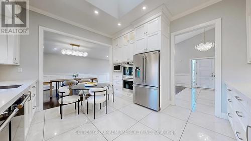 42 Evanston Drive, Toronto, ON - Indoor Photo Showing Kitchen With Upgraded Kitchen