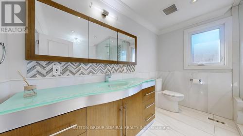 42 Evanston Drive, Toronto, ON - Indoor Photo Showing Bathroom